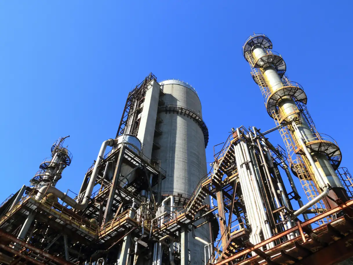 Navigating Risks and Opportunities in Oil Extraction: A PESTEL Analysis for Procurement Leaders